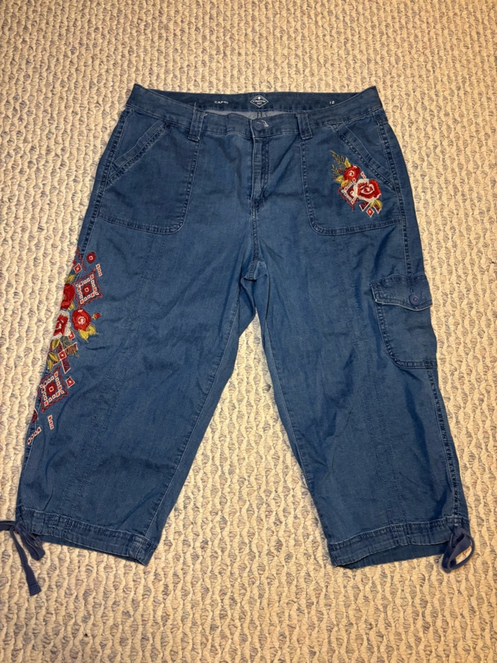 Embroidered Blue Denim Capri Pants
